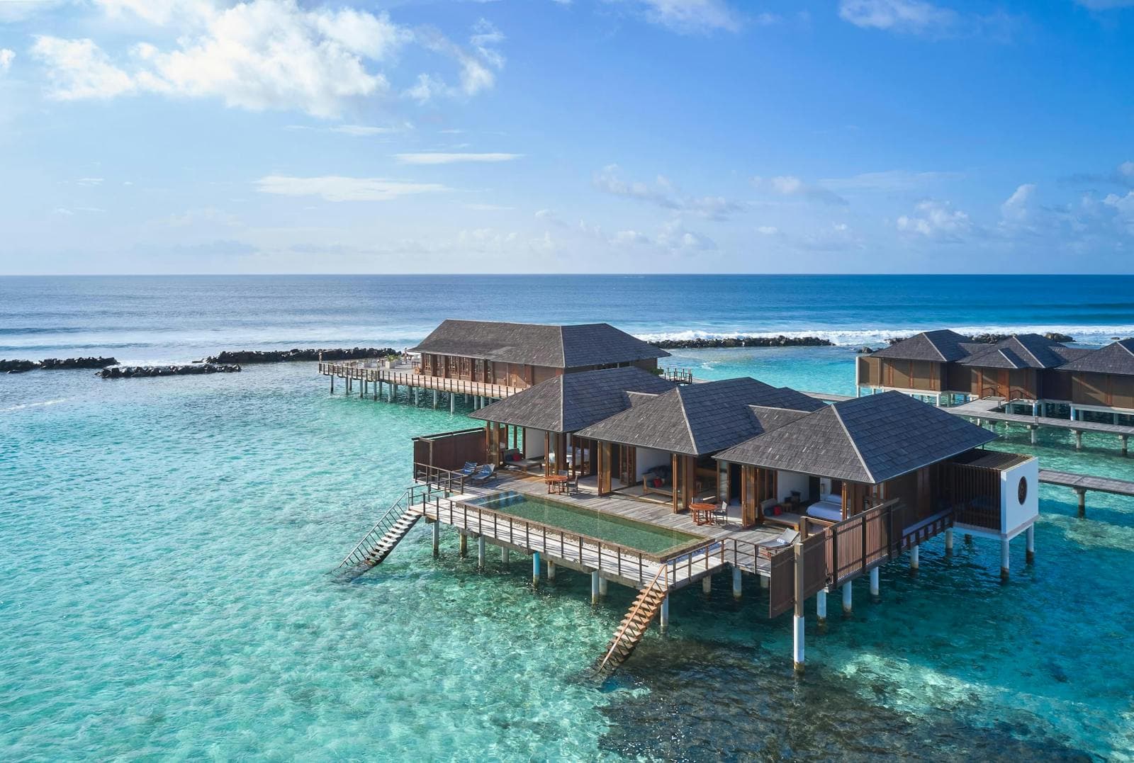 Ocean Suite с бассейном с высоты